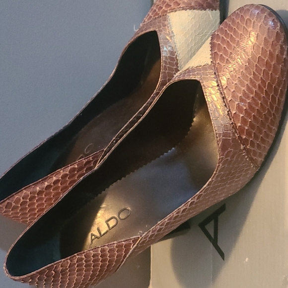 Aldo heals - Picture 1 of 2